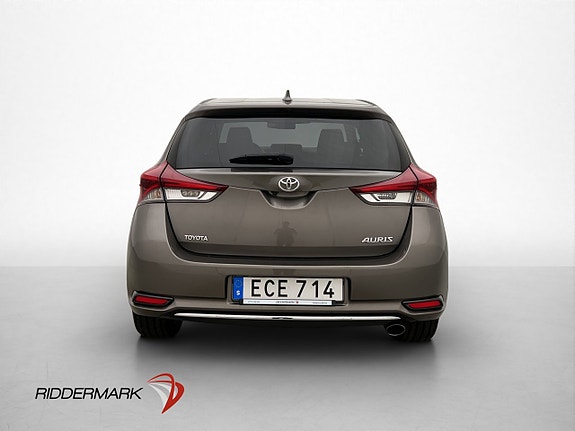 Toyota Auris 6 of 30