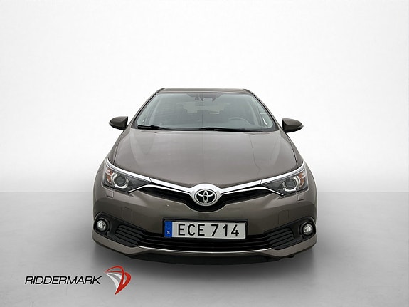 Toyota Auris 2 of 30