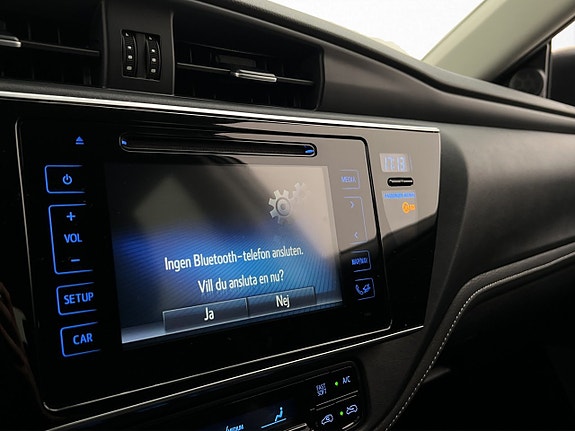 Toyota Auris 19 of 30