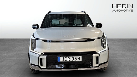 Kia EV9 8 of 13