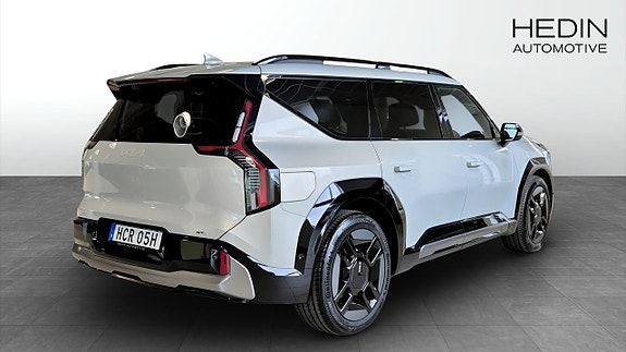 Kia EV9 2 of 13
