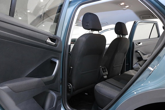 Volkswagen T-Roc 14 of 23