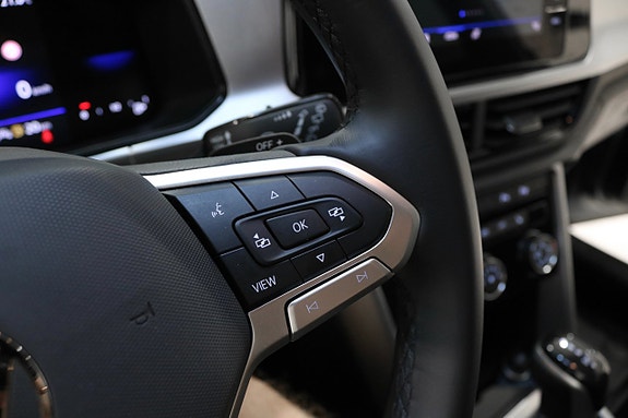 Volkswagen T-Roc 22 of 23