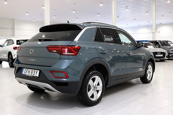Volkswagen T-Roc 3 of 23