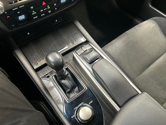 Lexus GS250 15 of 16