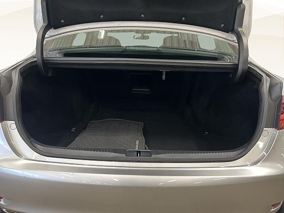 Lexus GS250 10 of 16
