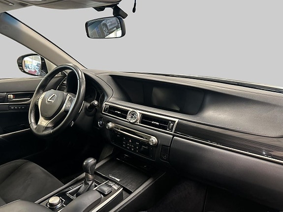 Lexus GS250 7 of 16