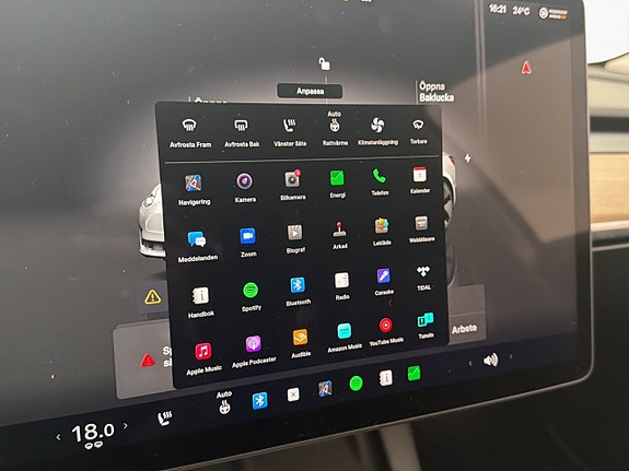 Tesla Model 3 18 of 30
