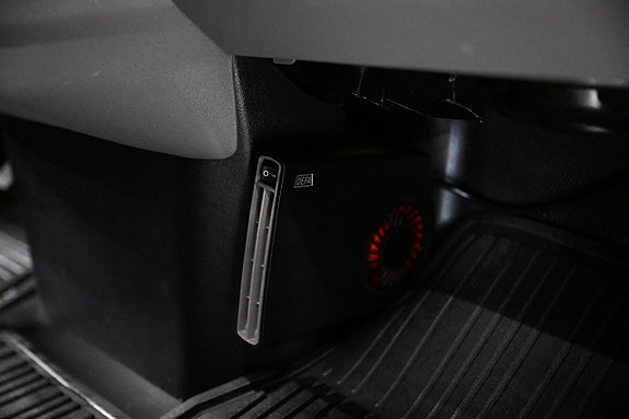 Ford Transit Custom 17 of 30