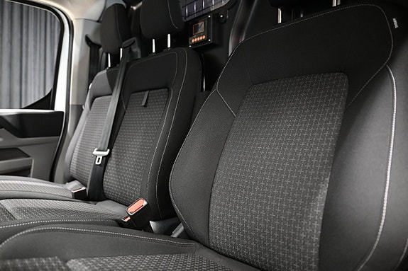 Ford Transit Custom 24 of 30