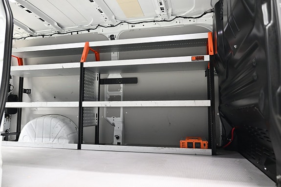 Ford Transit Custom 10 of 30