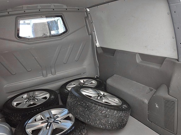Volkswagen Transporter 16 of 17