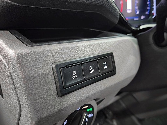 Volkswagen Transporter 13 of 17