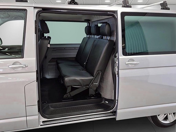 Volkswagen Transporter 14 of 17