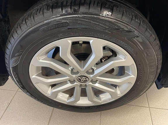 Toyota Corolla Cross 11 of 15