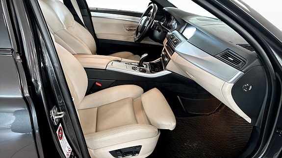 BMW 530xd 3 of 25