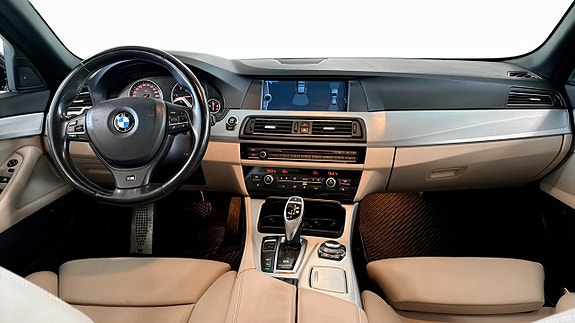 BMW 530xd 4 of 25