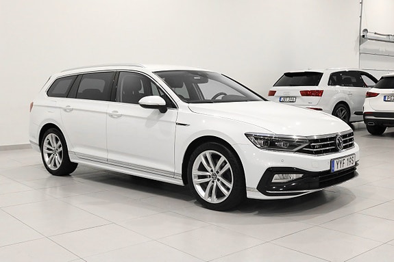 Volkswagen Passat 2 of 30