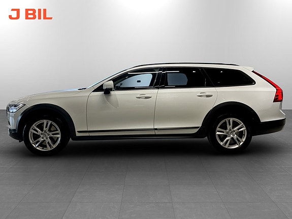 Volvo V90 Cross Country 21 of 26