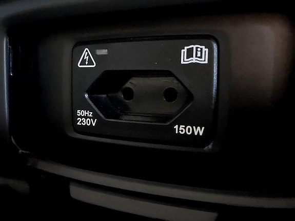 Volvo V90 Cross Country 24 of 26