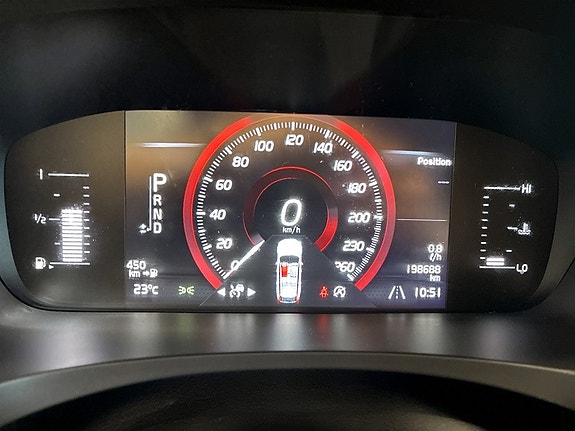 Volvo V90 Cross Country 8 of 26
