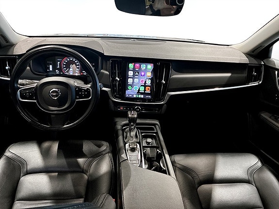 Volvo V90 Cross Country 6 of 26
