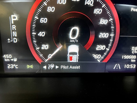 Volvo V90 Cross Country 9 of 26