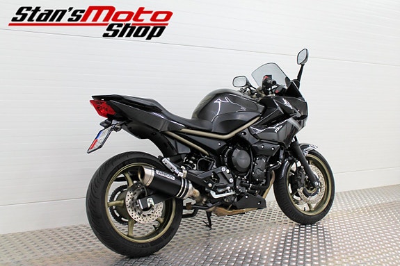 Yamaha XJ6 Diversion F Arrow 3 of 16