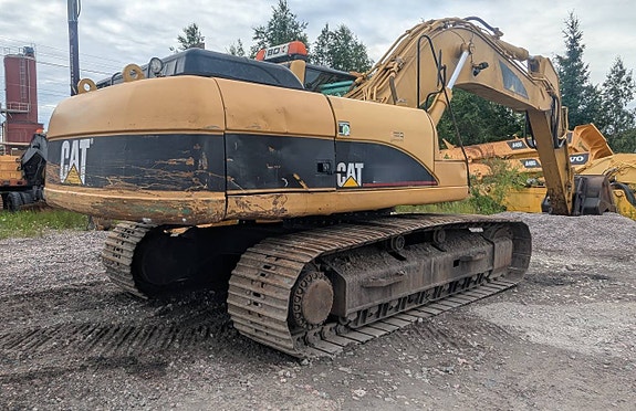 CAT 330B. 13000 h Tandskopa Ompackade cylindrar 34 Ton 6 of 12