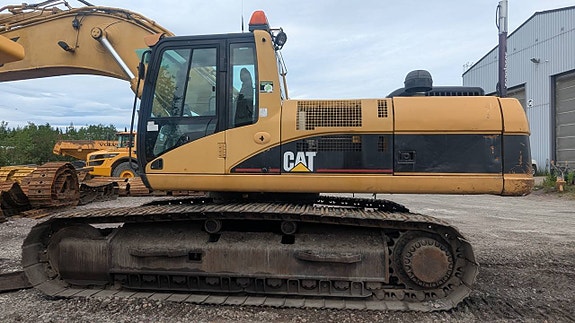 CAT 330B. 13000 h Tandskopa Ompackade cylindrar 34 Ton 3 of 12