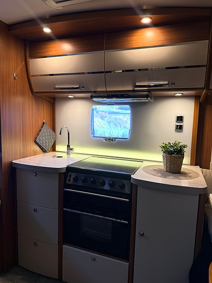 Adria Alpina 763 uk 8 of 9