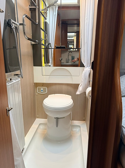 Adria Alpina 763 uk 5 of 9