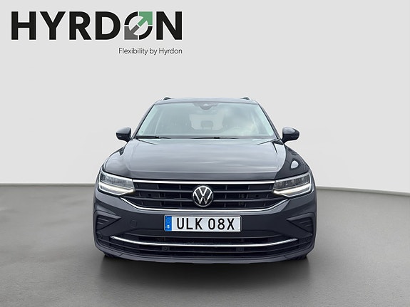 Volkswagen Tiguan 3 of 15