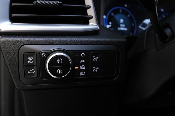 Volkswagen Amarok 26 of 26