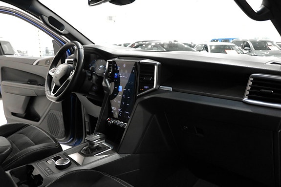 Volkswagen Amarok 12 of 26