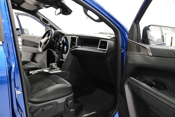 Volkswagen Amarok 13 of 26