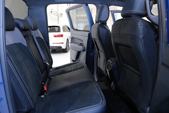 Volkswagen Amarok 17 of 26