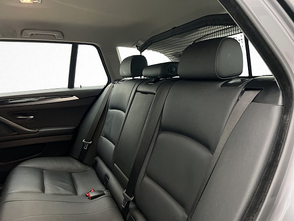 BMW 520d 25 of 30