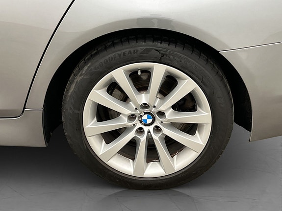BMW 520d 29 of 30