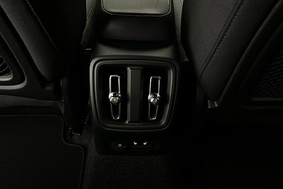 Volvo XC40 22 of 27