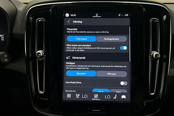 Volvo XC40 23 of 27