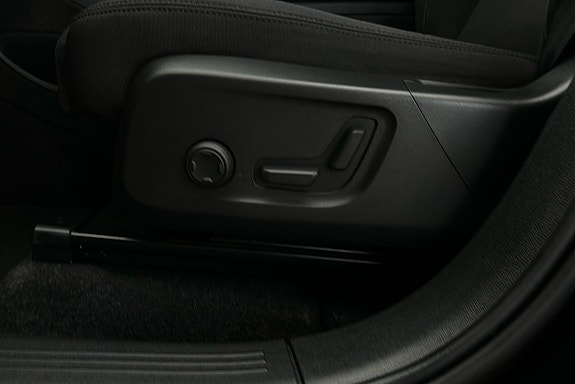 Volvo XC40 18 of 27