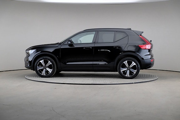 Volvo XC40 4 of 27