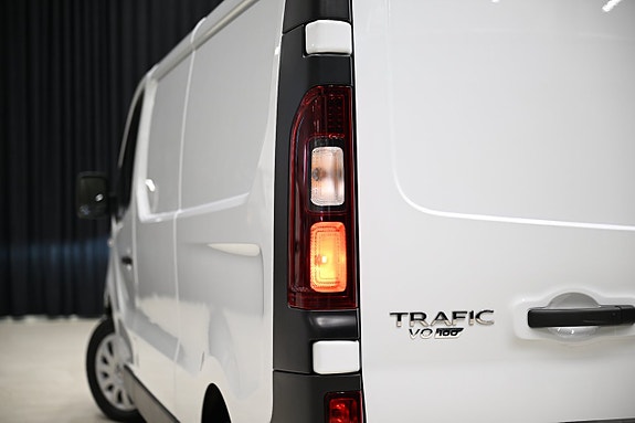 Renault Trafic 13 of 28