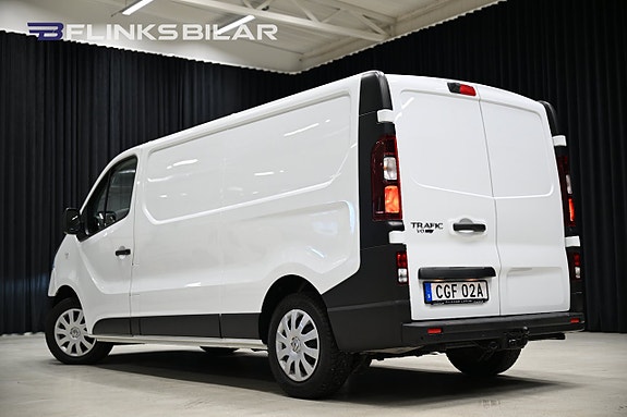 Renault Trafic 4 of 28