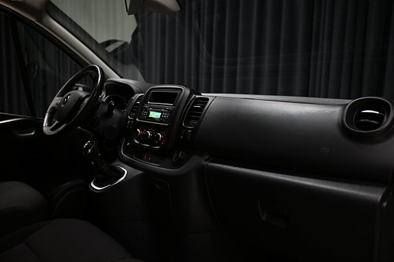 Renault Trafic 26 of 28