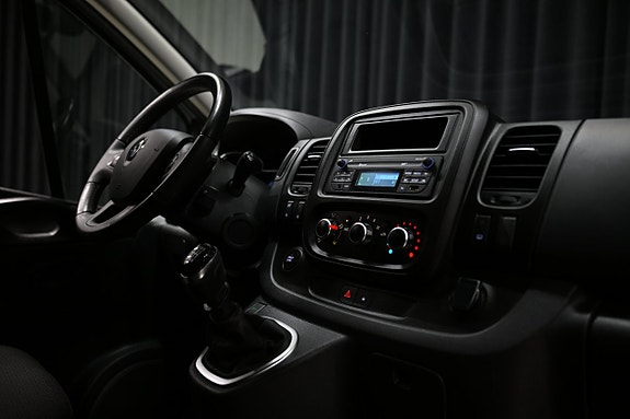 Renault Trafic 27 of 28