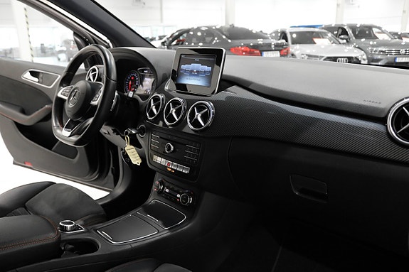 Mercedes-Benz B180 d 11 of 22