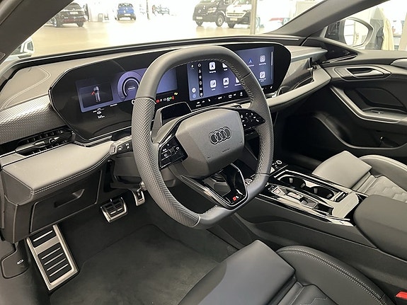 Audi A6 7 of 17