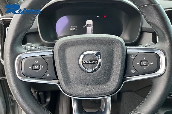 Volvo EX40 9 of 26